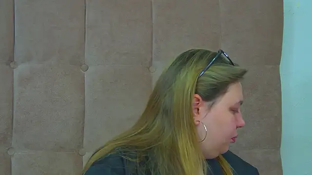 LillianKim online show from March 2026 06:37:02 PM