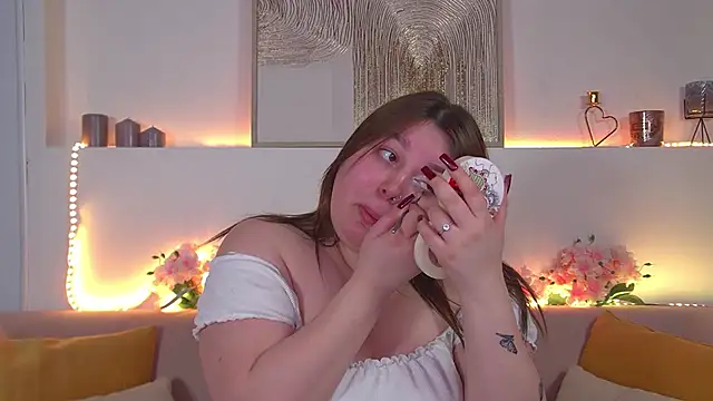 LillianKim online show from February 2025 06:39:02 PM