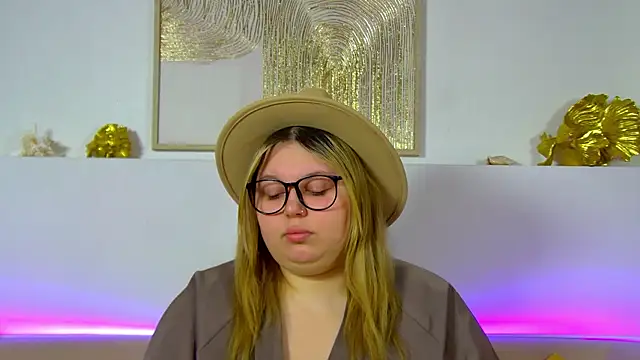 LillianKim online show from February 2026 06:41:01 PM