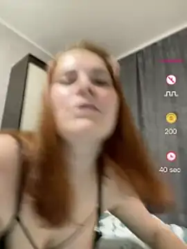 Ellis Foxy online show from June 2026 08:39:01 PM