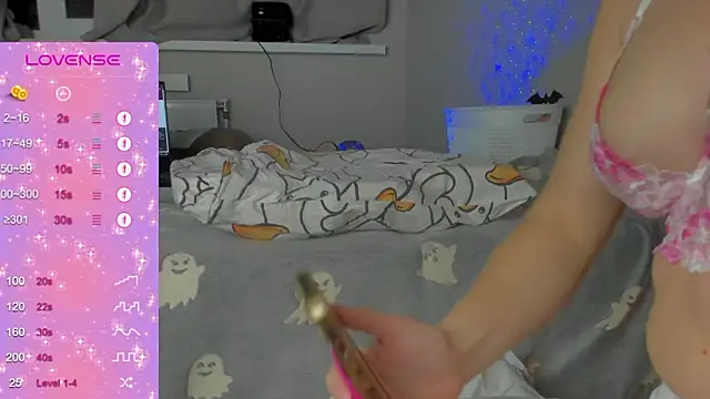 92yourbitch922 online show from March 2026 04:33:02 PM