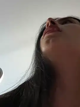 Snapshot of Lauraxx69 chatting on February 2026 08:35:02 AM Lauraxx69 online show from February 2026 08:35:02 AM