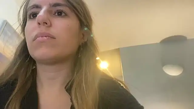 Mollyy998 online show from November 2025 06:33:02 PM