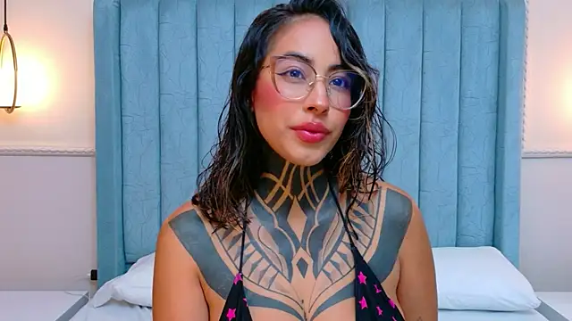 Snapshot of NicoleBlum chatting on June 2026 07:47:01 PM NicoleBlum online show from June 2026 07:47:01 PM