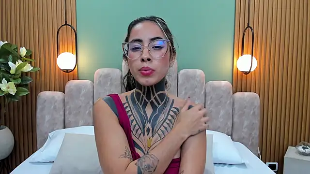 NicoleBlum online show from March 2025 10:20:01 PM