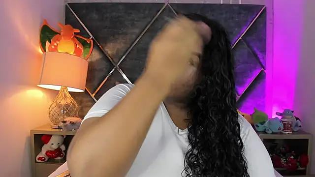 DannaFalco25 online show from October 2025 08:39:02 PM