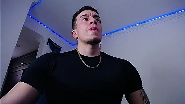 strongboy  online show from March 2026 07:29:01 PM