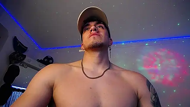 strongboy  online show from November 2025 08:09:01 PM