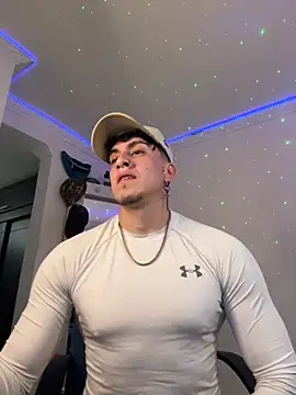 strongboy  online show from December 2025 07:55:02 PM