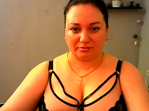 AmanaGi online show from January 2025 04:44:01 PM
