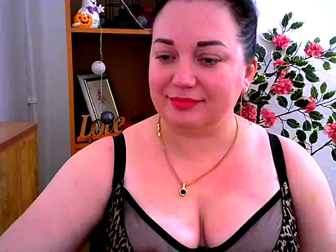 AmanaGi online show from November 2025 04:23:02 PM