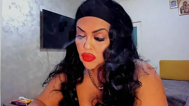 Snapshot of Brendaxx1 chatting on November 2025 10:43:02 PM Brendaxx1 online show from November 2025 10:43:02 PM