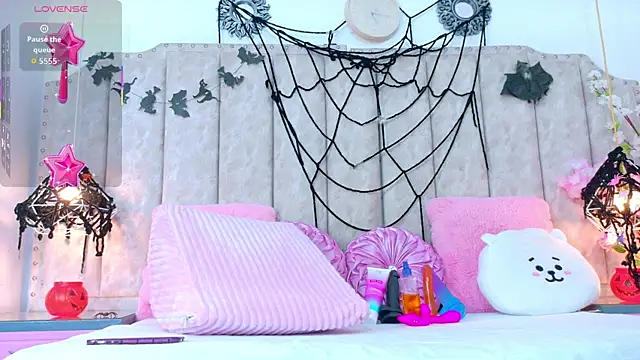 KendalStallyon online show from October 2025 01:30:01 PM