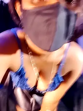 Snapshot of Madu_19 chatting on January 2025 05:37:02 PM Madu 19 online show from January 2025 05:37:02 PM