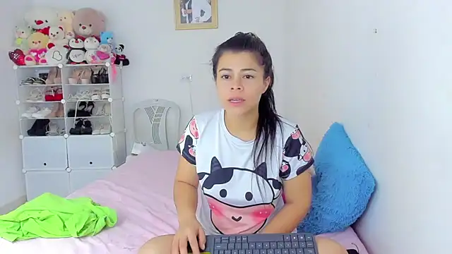 Snapshot of sweetnia chatting on December 2025 01:24:02 PM sweetnia online show from December 2025 01:24:02 PM