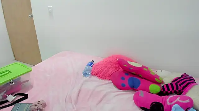 sweetnia online show from February 2026 11:37:02 PM