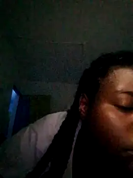 Snapshot of bigtitssxx chatting on October 2025 11:41:02 PM bigtitssxx online show from October 2025 11:41:02 PM