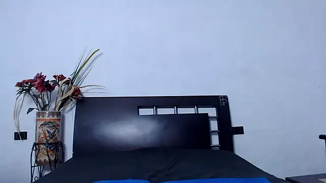 AikoTailor online show from April 2026 07:58:02 PM