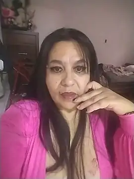 Snapshot of Vilainemarie chatting on July 2026 10:02:02 PM Vilainemarie online show from July 2026 10:02:02 PM
