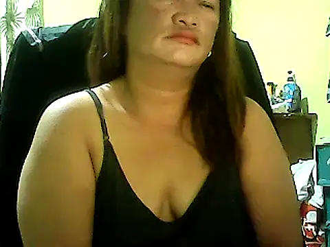 Snapshot of hott_scarlett chatting on March 2025 07:48:01 PM hott scarlett online show from March 2025 07:48:01 PM