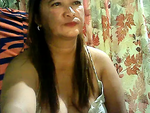 hott scarlett online show from May 2026 02:45:01 PM