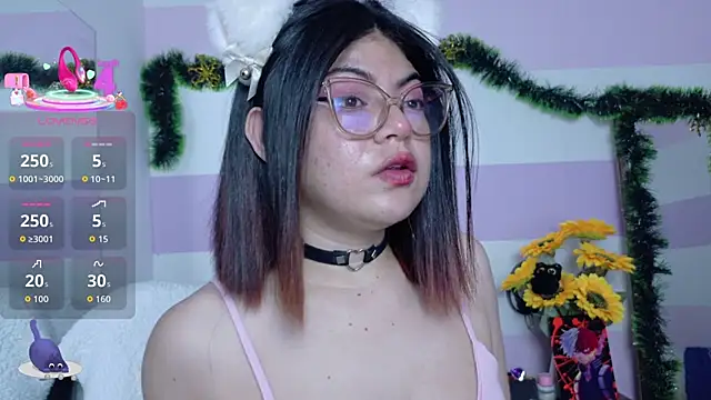 Catwhite  online show from January 2026 02:42:01 PM