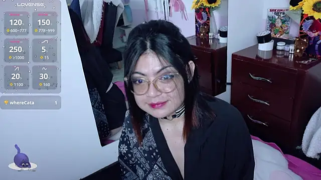 Catwhite  online show from February 2026 02:28:01 PM