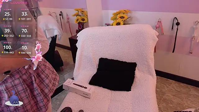 Catwhite  online show from March 2026 04:55:01 PM