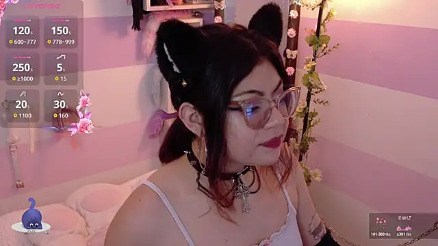 Catwhite  online show from March 2026 05:01:02 PM