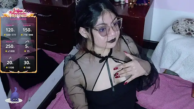 Catwhite  online show from February 2026 04:39:01 PM