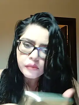 AriaRussell online show from June 2026 08:47:01 PM