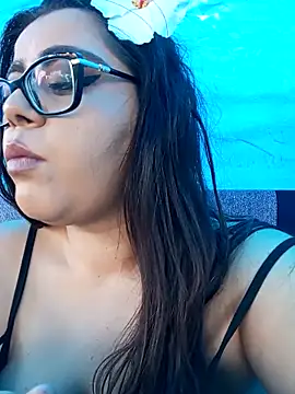 AriaRussell online show from October 2025 02:02:02 PM