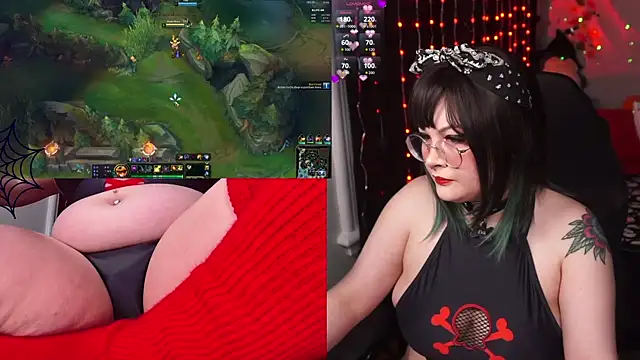 evamila online show from November 2025 10:59:02 PM