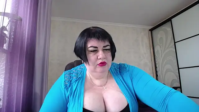 JuicyLady Di online show from April 2026 05:15:01 AM