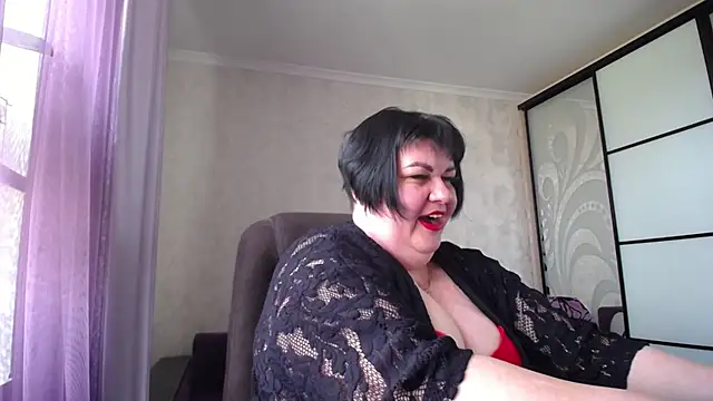 JuicyLady Di online show from April 2026 09:05:01 AM