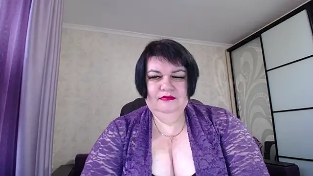 JuicyLady Di online show from November 2025 05:45:02 AM