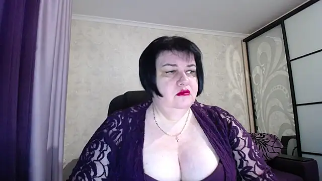 JuicyLady Di online show from December 2025 05:40:02 AM