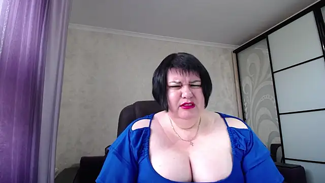 JuicyLady Di online show from September 2025 05:03:01 AM