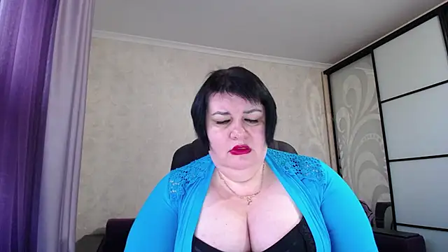 JuicyLady Di online show from October 2025 05:06:02 AM