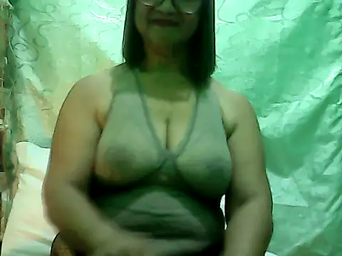 ScorpionLove12 online show from February 2026 02:24:02 PM