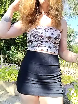 OnnaaH online show from October 2025 12:06:02 PM