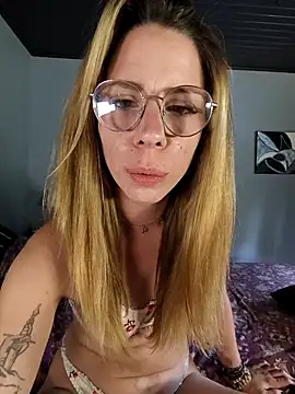 OnnaaH online show from September 2025 11:10:02 AM