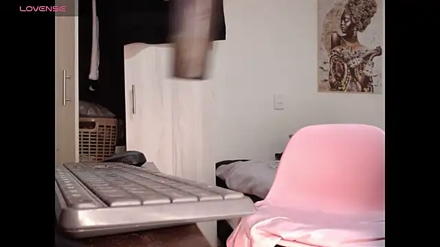 Corina Ts online show from March 2026 02:17:01 PM