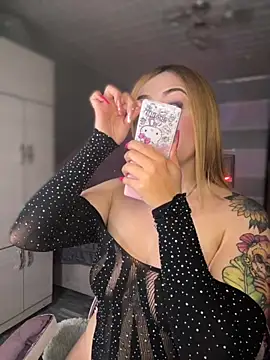 Sam Thompsoon  online show from October 2025 03:38:02 AM