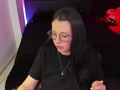 lia minami online show from April 2026 04:09:01 AM