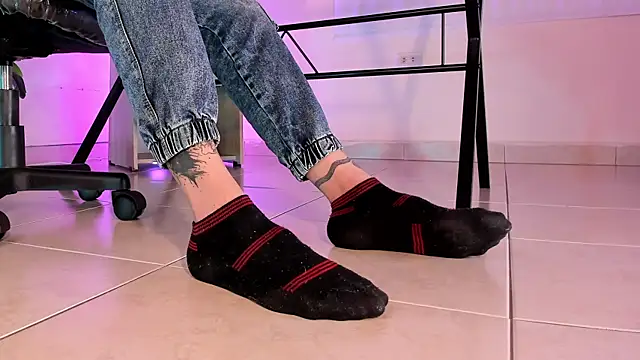 ArchieCollins online show from December 2025 08:57:02 PM