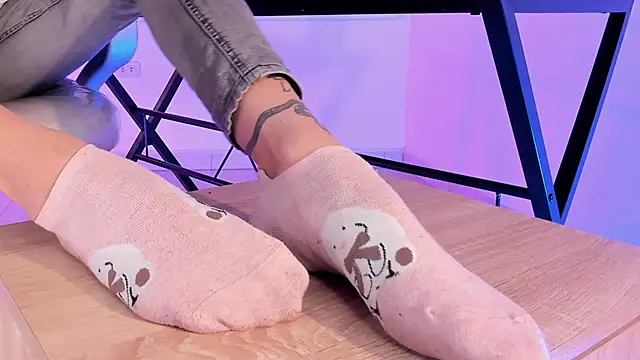 ArchieCollins online show from November 2025 09:41:01 PM