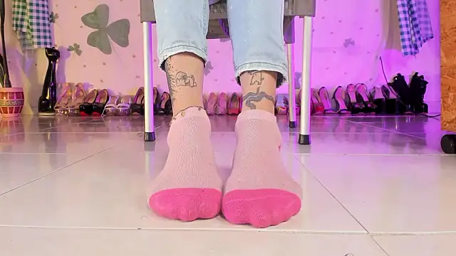 ArchieCollins online show from March 2026 08:02:02 PM