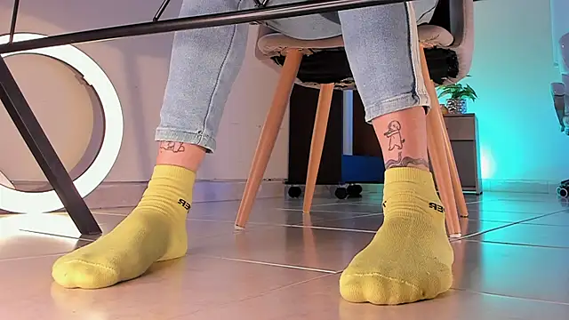 ArchieCollins online show from November 2025 04:22:01 AM