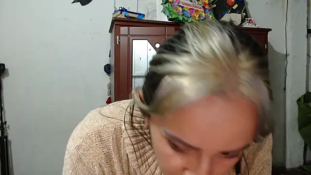 DeepAnal07 online show from December 2025 04:17:01 AM